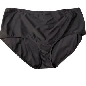 Plus size 22W mid to low rise black bottoms